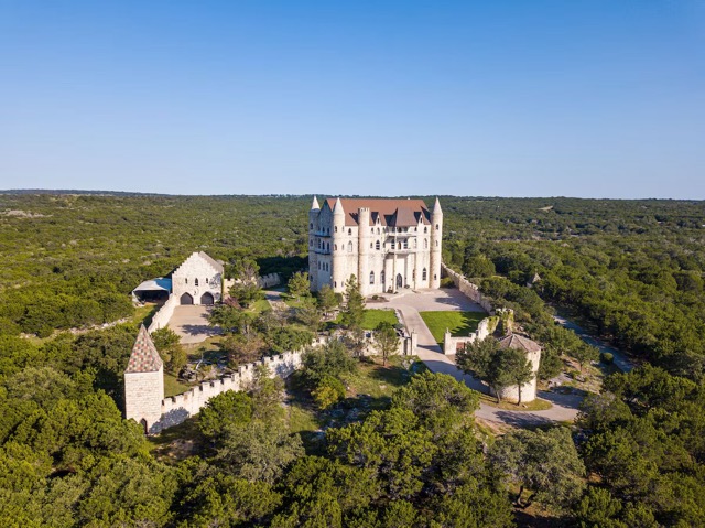 Hill country vacation rentals for big groups - Falkenstein Castle