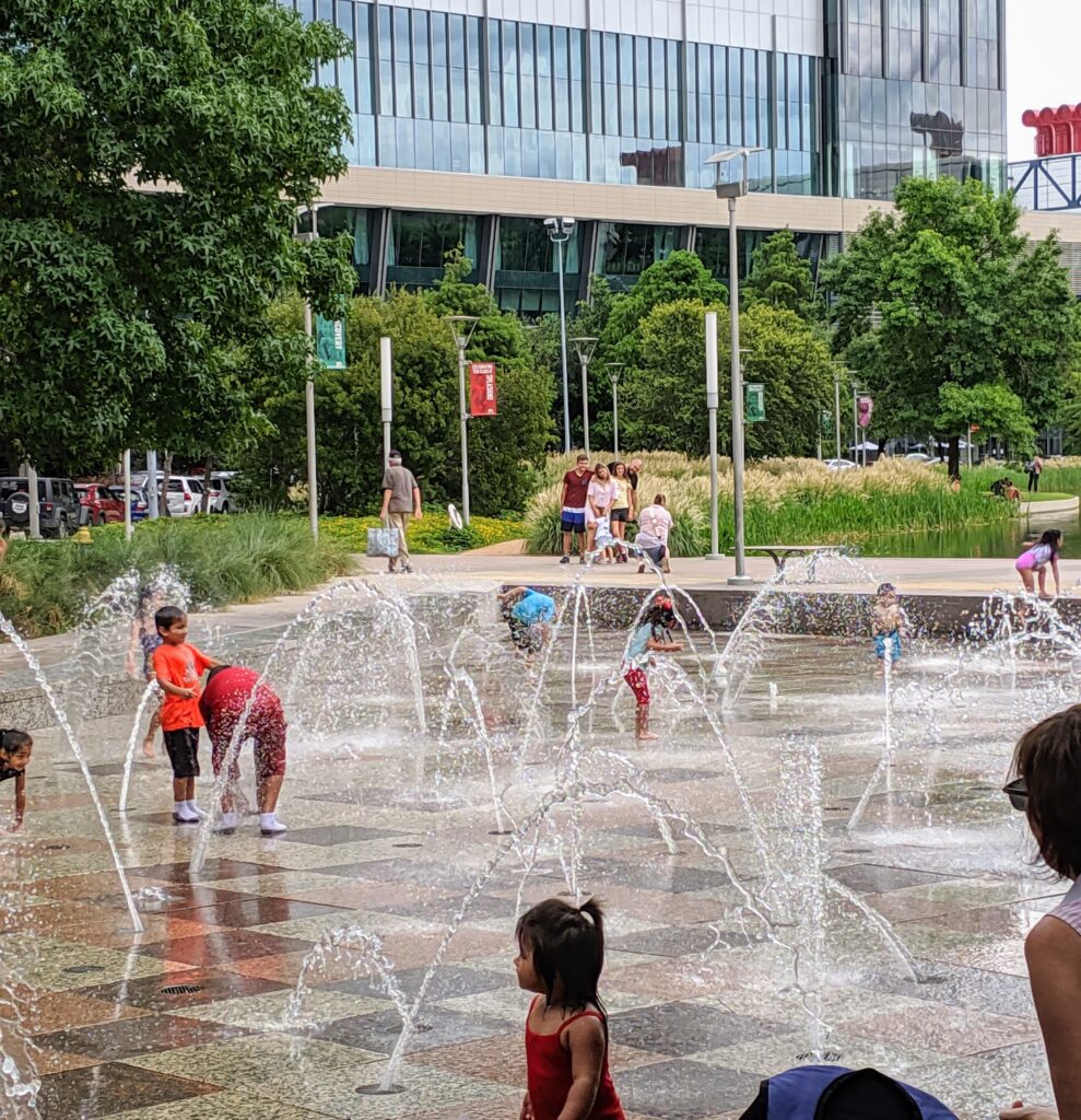 discovery green splash pad Houston, TX