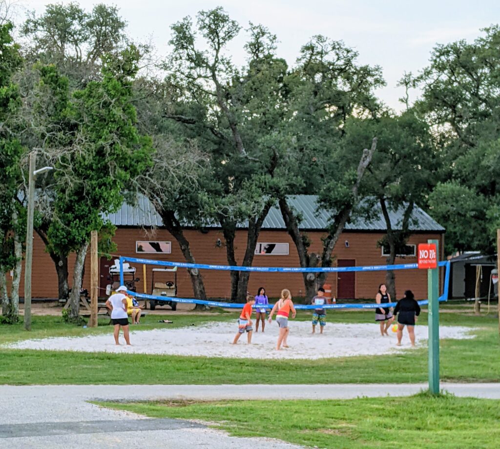 Sports Complex Vollyeball at Jellystone Waller