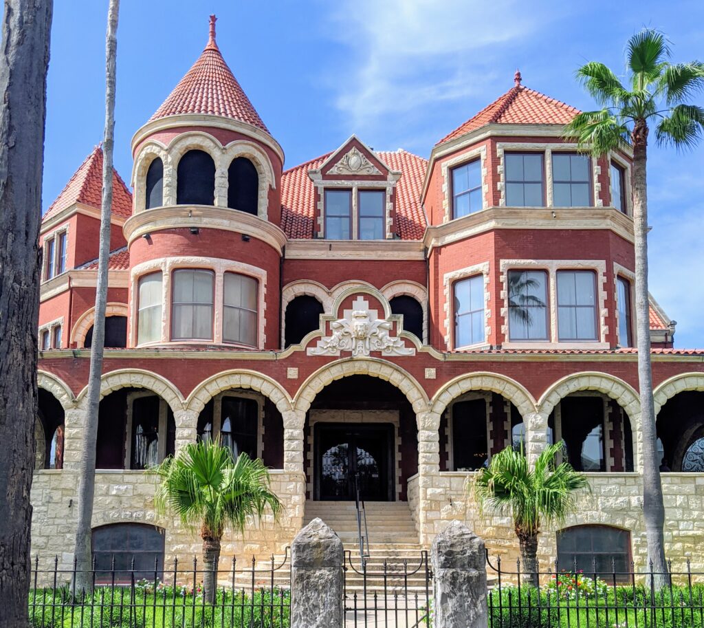 Best Day Trips from Houston - Moody Mansion