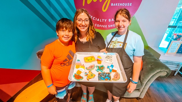 Paige's Bakehouse Round Rock Cookie Decorating