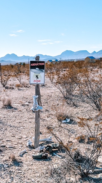 Alien Abduction Zone - Texas Roadside Photo Opps